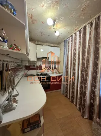 Срочная продажа: 3-комнатная квартира в Пролетарском районе (ориентир школа 125) Донецк
