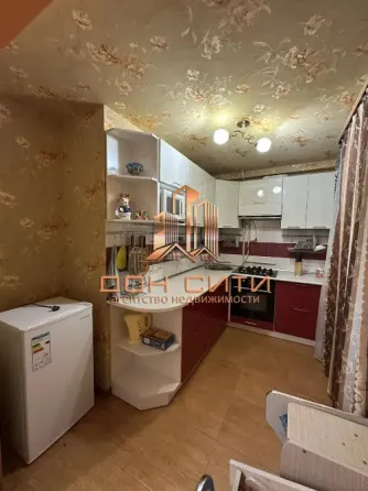 Срочная продажа: 3-комнатная квартира в Пролетарском районе (ориентир школа 125) Донецк