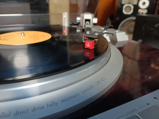 Проигрыватель винила "Denon" -DP-47F Донецк