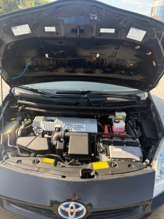Продам личный автомобиль Toyota Prius 30 Донецк