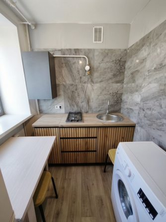 2-комн. квартира, 38,9 м², 3/9 этаж Мариуполь
