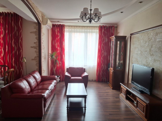 Продам 3к квартиру + паркинг в жк Центральный/Панфилова Донецк