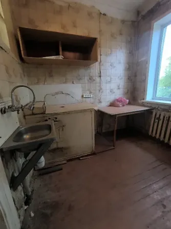 Продам 2-х комнатную квартиру под ремонт, Гвардейка, Леваневского. Макеевка