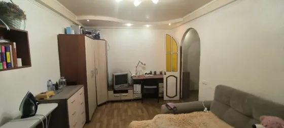 Продается уютная 1-комнатная квартира в Будённовском р-не! По ул. Нижнекурганская!ь Донецк
