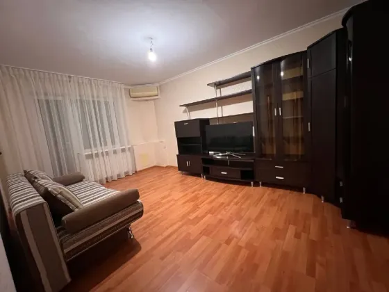 2х комнатная квартира с ремонтом и накопителем в центре Донецк