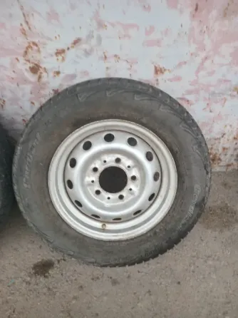 Продаю комплект колёс на ниву,р 15 Донецк