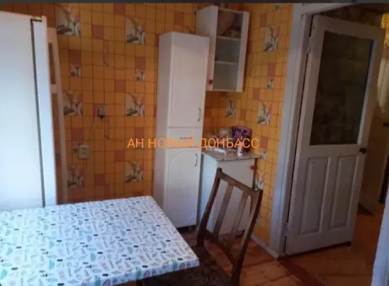 Продам 1 комнатную квартиру, Крытый рынок Донецк