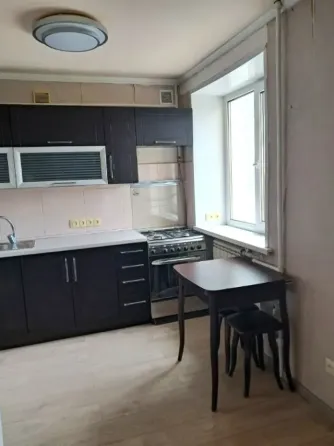 Продается 1 комнатная квартира Киевский р-н Шахтерская площадь Донецк
