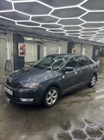Шкода Рапид автомат 1.6, отличное состояние Донецк