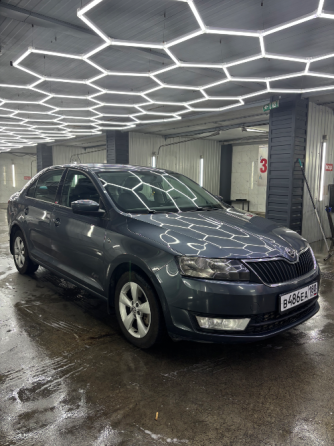 Шкода Рапид автомат 1.6, отличное состояние Донецк