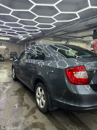 Шкода Рапид автомат 1.6, отличное состояние Донецк