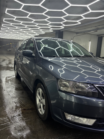 Шкода Рапид автомат 1.6, отличное состояние Донецк