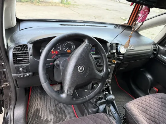 Продам Opel Zafira Антрацит