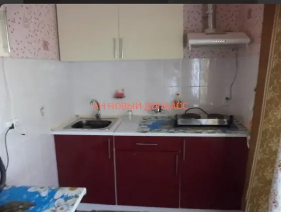 Продается однушка в Куйбышевском районе( ориентир Кабельный завод) Донецк