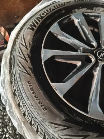Продам диски r 16 ( 5на105)с зимней резиной Макеевка