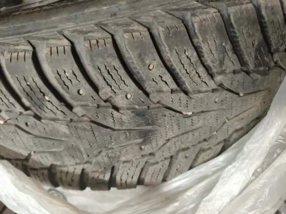 Продам диски r 16 ( 5на105)с зимней резиной Макеевка