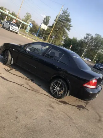 Продам автомобиль Макеевка