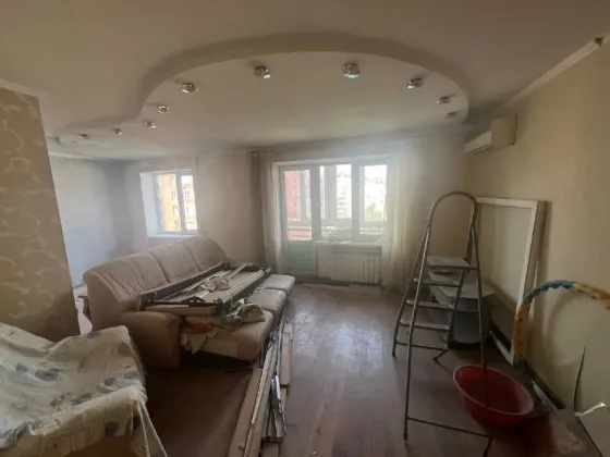 Срочно продается квартира на Листопрокатчиков Донецк