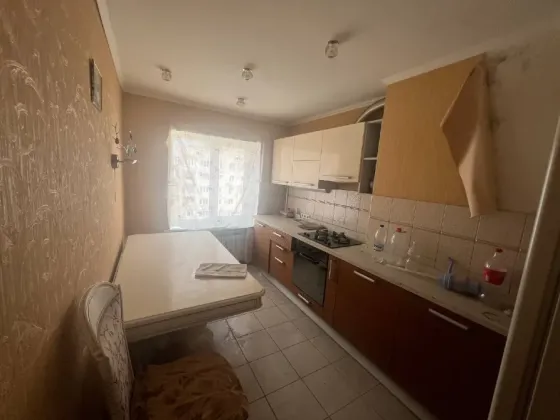 Срочно продается квартира на Листопрокатчиков Донецк