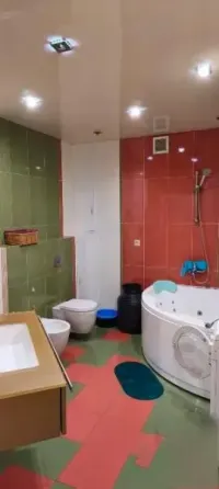Продаю 2-х комнатную квартиру в Ворошиловском районе, пр. Театральный Донецк