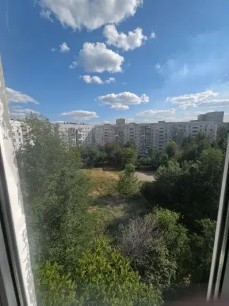 Продаётся с водой просторная 2-х комнатная квартира по улице Кольцова Донецк