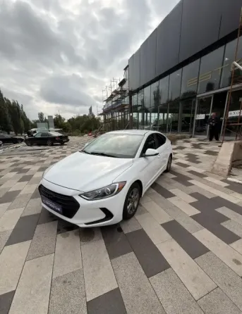HYUNDAI ELANTRA Донецк