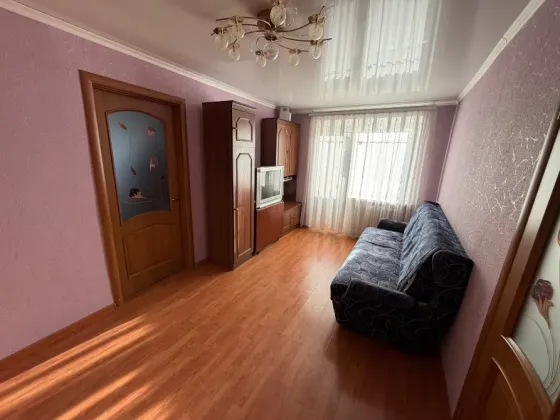 Сдам 2-х комн. кв., 3/4 эт., 46 кв.м. - Макеевка-центр, мкр. Центральный Макеевка