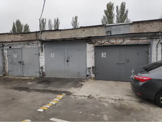 Продам капитальный Гараж ориентир Боссе Донецк