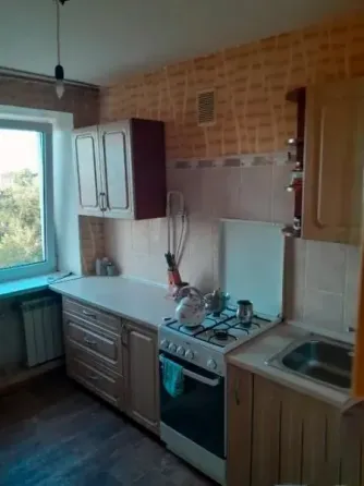 Продаю 1-комнатную квартиру в Ленинском районе, загс Донецк