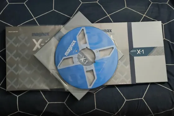 Катушки (Бобины) 27 Magnax Blue Red Донецк