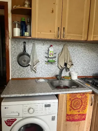 Продам 1комн квартиру в городе Луганск улица Пархоменко Луганск