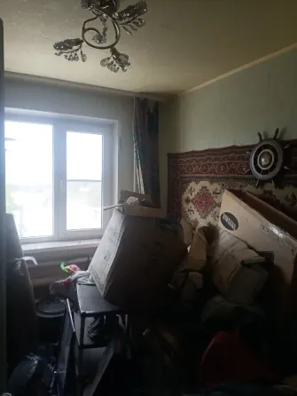 Продается 4-комнатная квартира с гаражом Макеевка