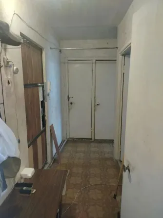 Продам 3х комнатную квартиру под ваш ремонт! Мариуполь