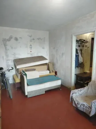 Продам 3х комнатную квартиру под ваш ремонт! Мариуполь