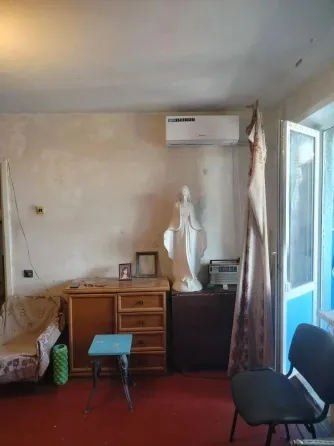 Продам 3х комнатную квартиру под ваш ремонт! Мариуполь
