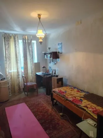 Продам 3х комнатную квартиру под ваш ремонт! Мариуполь
