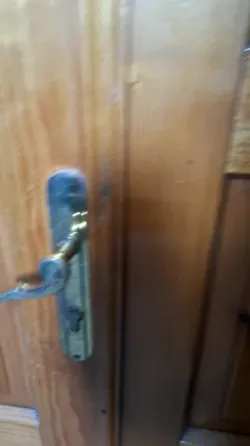 Продам деревянные двери Донецк