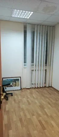 Офис,65м2,Ворошиловский р-н,пл.Ленина.Цена 8млн Донецк