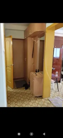 сдам 3 к.кв. ленинский р. боссе посуточно 30000 р. на короткий срок торг. Донецк