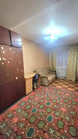 Продается 2к.кв. пр.Ильича, ор-р маг. Пакет. Донецк