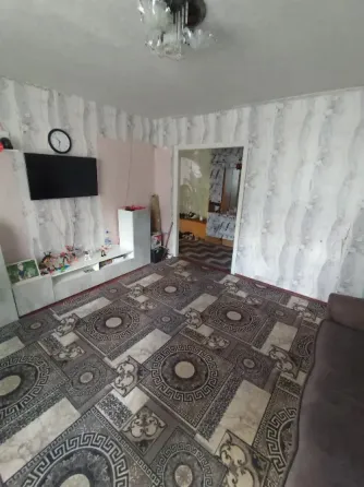 Продается 3-комн. квартира г. Шахтерск, 8 мкрн. Шахтерск