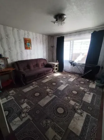Продается 3-комн. квартира г. Шахтерск, 8 мкрн. Шахтерск
