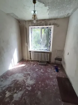 Продается 3-комн. квартира г. Шахтерск, 8 мкрн. Шахтерск