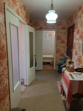 Продам 2х комн., 2/9, жилое срстояние, ул. Собинова Партнёр Донецк