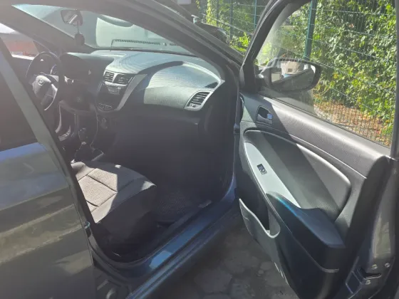 Продам HYUNDAI ACCENT 2018 Донецк