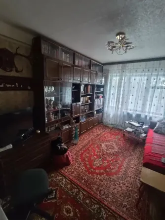 Продается 2-комн. квартира, г. Торез, мкрн.2 Торез