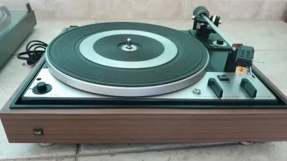 виниловый проигрыватель dual . thorens. samsung.fisher Донецк