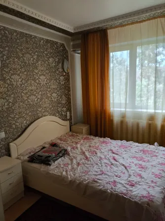 Продаю 2-х комнатную квартиру в Калининском районе, б. Шахторостроителей Донецк