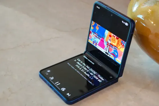 Продам Samsung Galaxy Z Flip 7 12/512 Макеевка