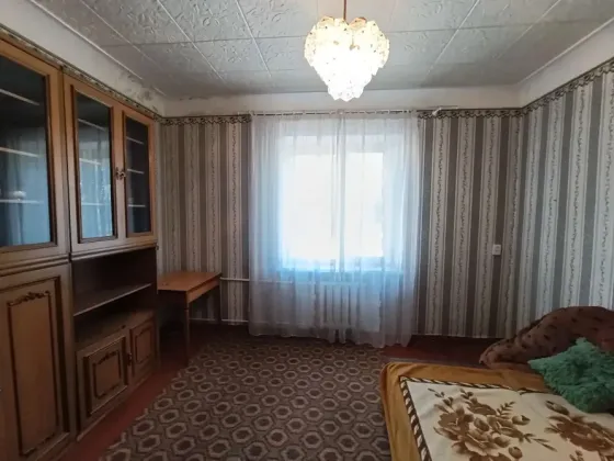 Продам 3-х комнатную квартиру , г. Харцызске, центр, ул. с. Лазо Харцызск